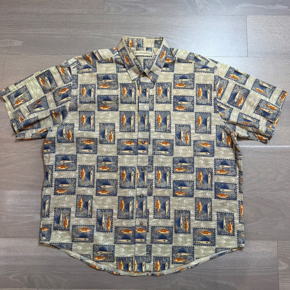 Munsingwear Mens XXL Short Sleeve Fish Postage Stamp Print Cotton Button Down